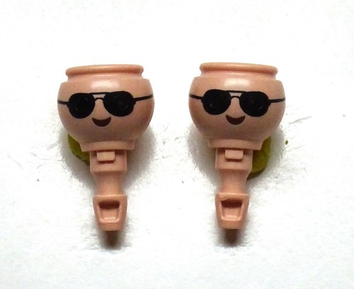 Têtes avec lunettes - x,