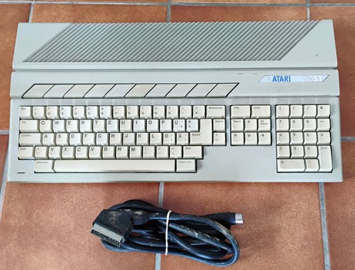 Atari 260st computer - atari,