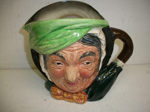 Vintage royal doulton large - royal,