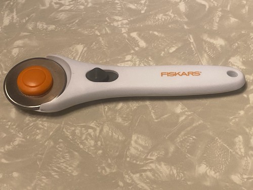 Fiskars rotary cutter - fiskars,