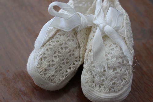 Chaussons anciens poupée - chaussons,