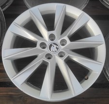 Jante Alu SKODA Fabia III (3) 17 Pouces - 7Jx17 H2 ET46 - 5JJ0601025 (G)