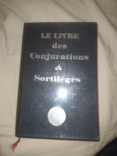 Livre des conjurations - le,