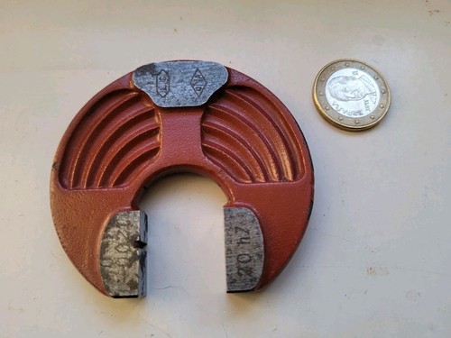 Ancien calibre machoires à - à,