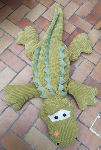 énorme peluche crocodile 132
