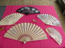 Lot de cinq éventails anciens XVIII éme et XIX éme