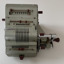 MACHINE A CALCULER ALLEMANDE BRUNSVIGA  olympia werke ag
