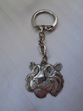 ANCIEN PORTE CLE METAL TIGRE ESSO