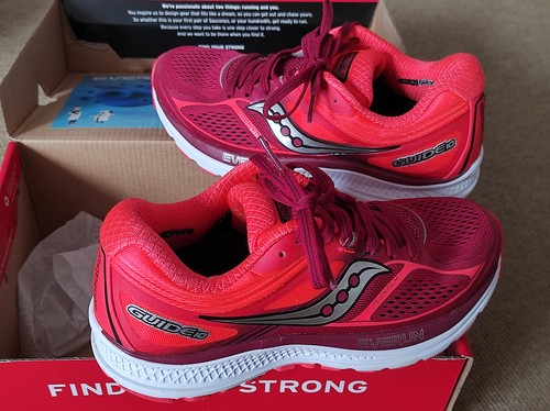 Saucony guide10 everun corail - saucony,