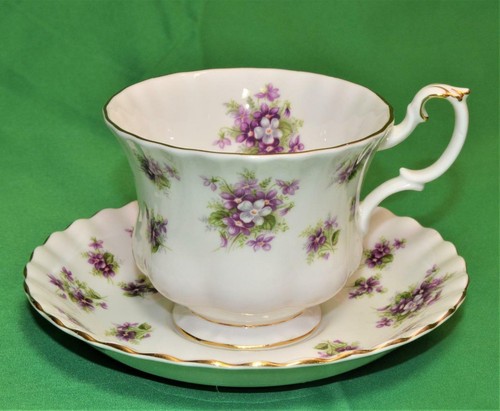 Vintage royal albert - royal,