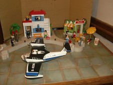 Police du port 5128, café du port 5129  ,  hydravion 4445  Playmobil