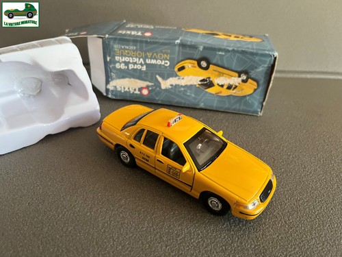 Voiture miniature ford - ford, crown