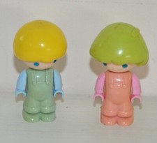 Lot 2 figurines personnages