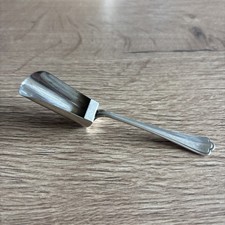 CUILLÈRE A SUCRÉ EN ARGENT MASSIF