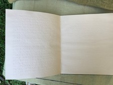 Livre d’enfant ancien titre POUCETTE en braille cartonné