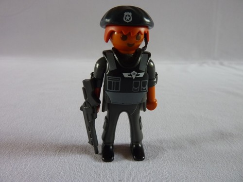 Playmobil policier arme - en,