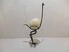 OEUF AUTRUCHE ET SCULPTURE EN