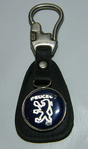Ancien porte clés peugeot - ancien, en