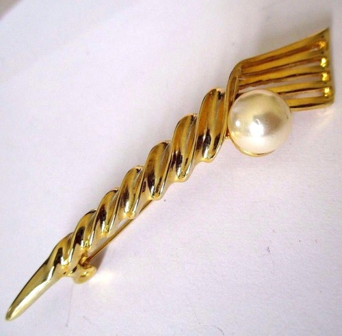 Grande broche corne