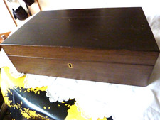 Cave / Coffret  / Boîte à