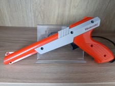 Pistolet Zapper NES-005 +2 Manettes jeu NES-004E Nintendo NES officielles