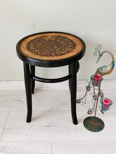 Tabouret dans le goût de