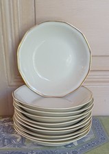 Lot 10 Coupelles en porcelaine