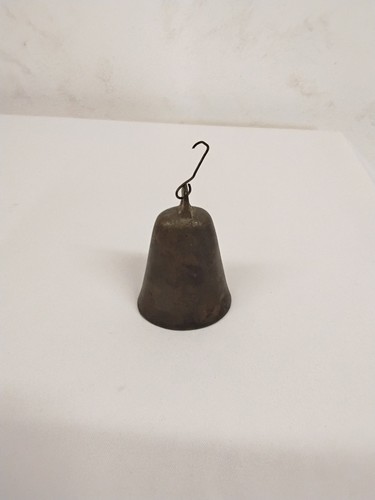 Cloche ancienne avec battant - ancienne,