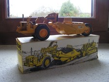Caterpillar Scraper 1/50 NZG