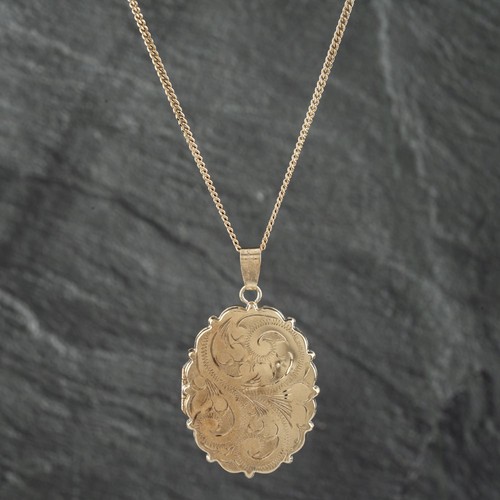 Pendentif médaillon gravé - , à