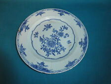 N° 301 CHINE ANCIENNE ASSIETTE EN PORCELAINE BLEUE ET BLANCHE FLEURS