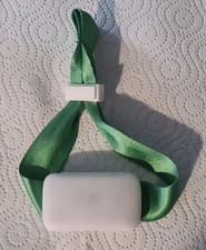 BRACELET LUMINEUX - VERT OU ROUGE - CONCERT - INDOCHINE - ARENA -