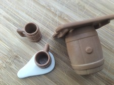 PLAYMOBIL PIRATES / WESTERN / CHEVALIERS  Table claire Tonneau 2 chopes + mousse