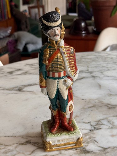 Scheibe alsbach statuette - scheibe-alsbach, en
