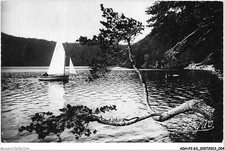 ADHP2-63-0096 - le lac pavin -