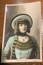 1 CPA.ACTRICE.FEVRIER.PARISIANA.