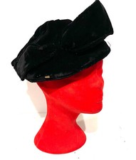 Très ancien chapeau - très,
