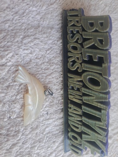 Ancien pendentif poisson nacre - ancien,
