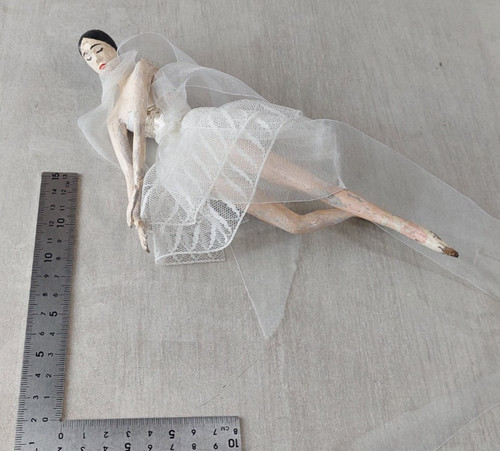 Ancienne poupée danseuse - , /