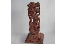 Ancien dragon bois sculpté
