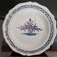 Plat faïence dit cul - cul, noir