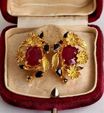 BOUCLES D’OREILLES ANCIENNES