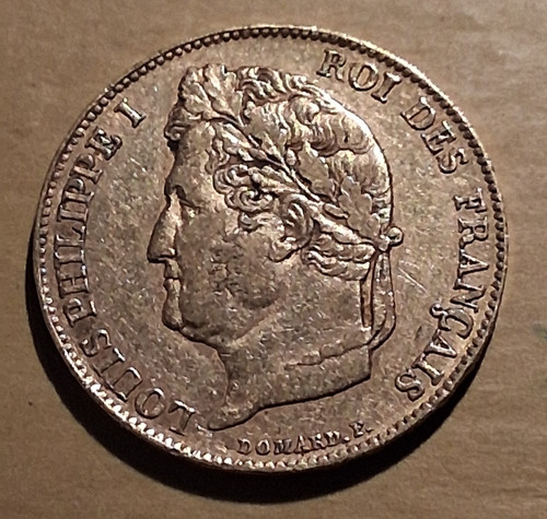 Tres belle - belle, monnaie