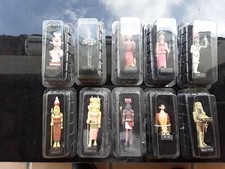 LOT DE 10 FIGURINES STATUETTES