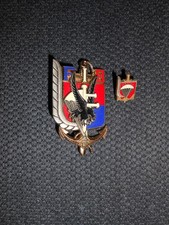 Insignes 3eme RPIMa. Parachutistes troupe de marine. Numéroté.