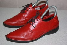 KICKERS  Chaussures pointues cuir Rouge Foncé T 36 TBE