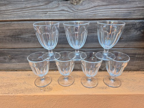 Lot verres à pied - à,