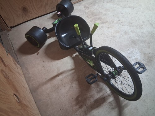 Huffy green machine - machine, bikes