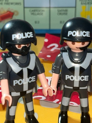 Playmobil police please visit - playmobil,