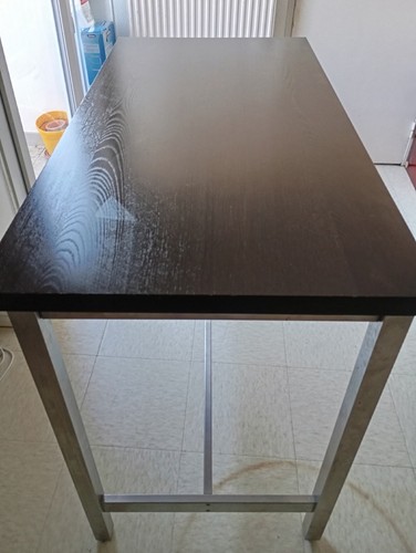 Belle table haute noire - haute,